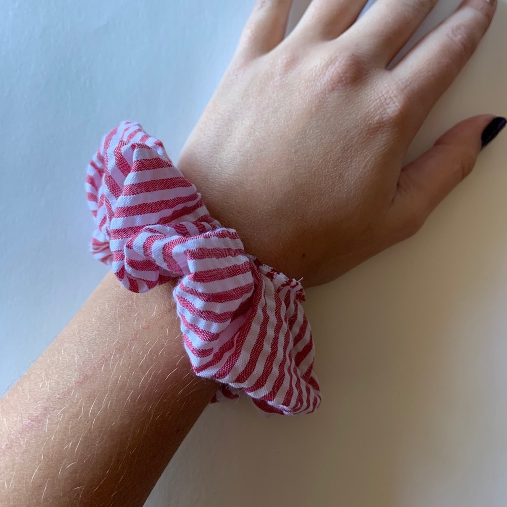 striped scrunchie